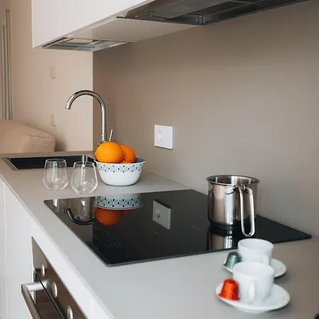 Hotel apartamentowy Sea Breeze 4*