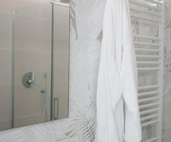 Appart hôtel Sea Breeze 4*